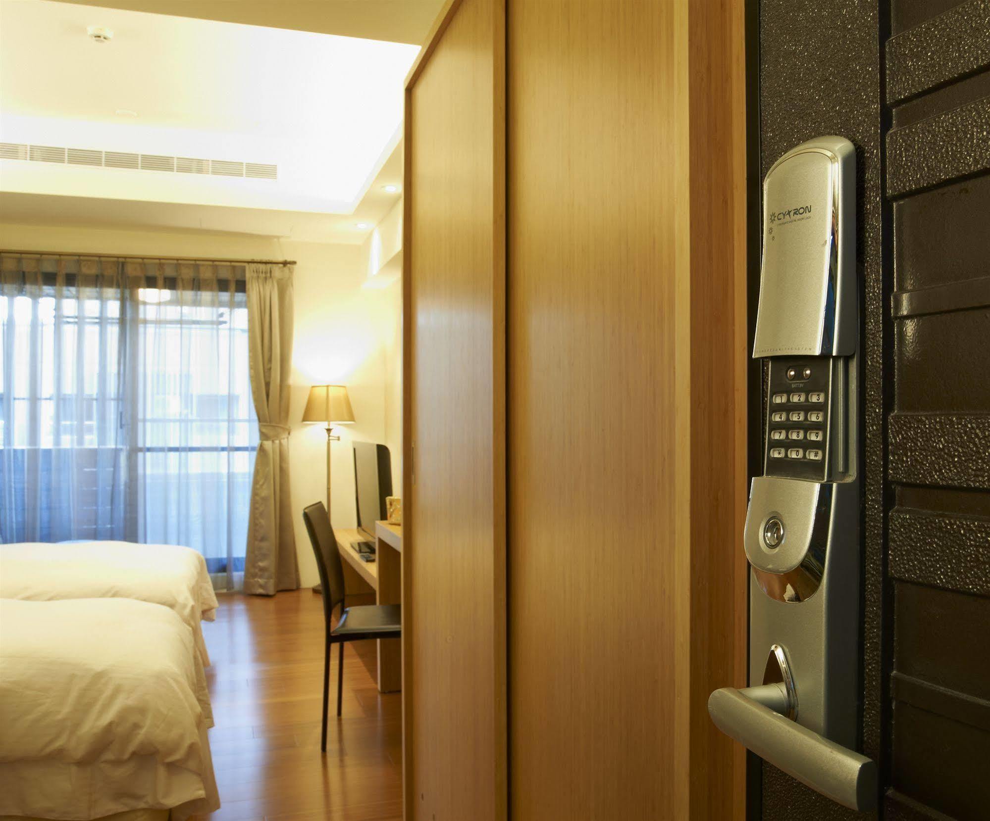 Master Hotel Taipei Exterior photo